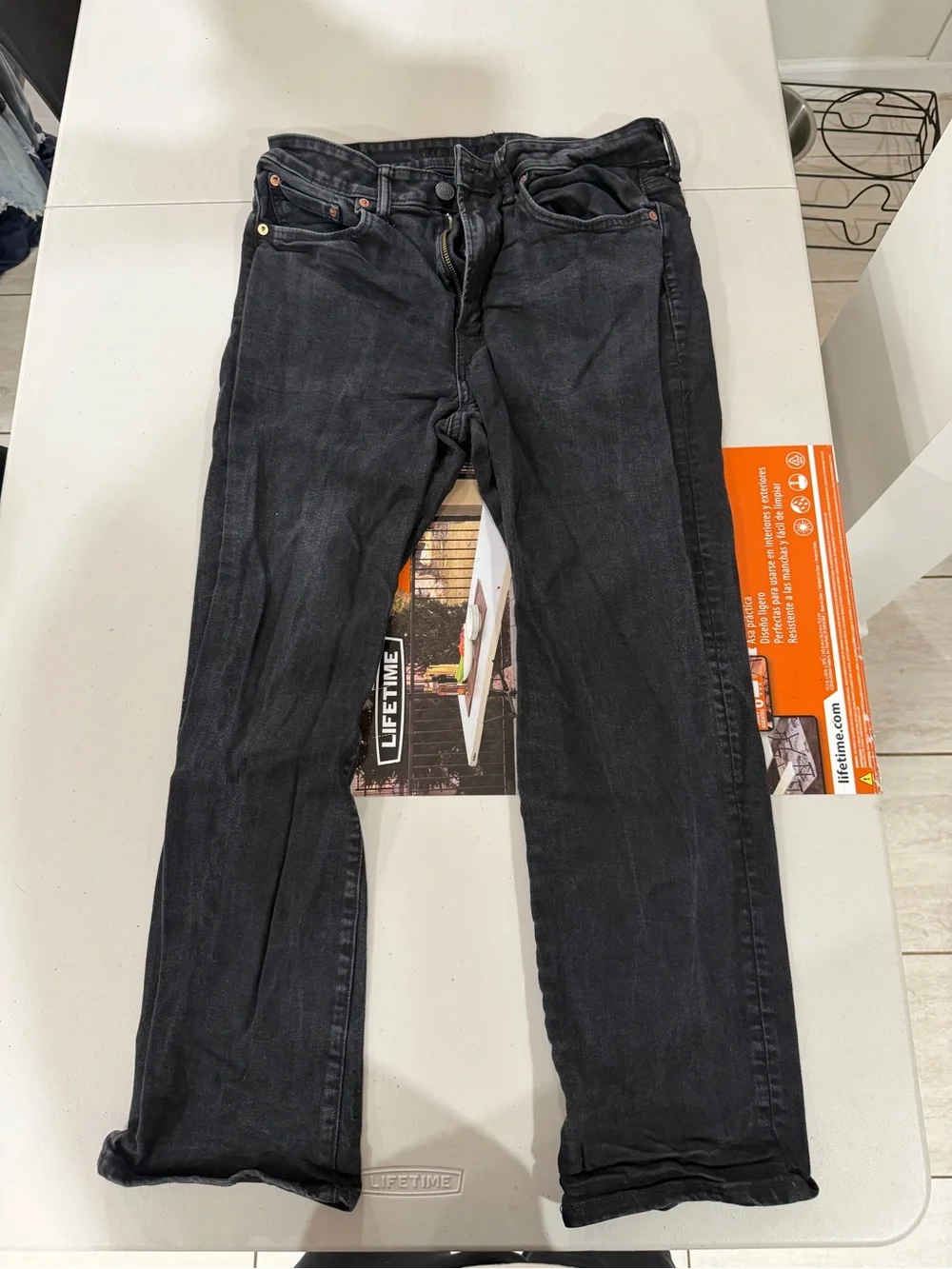American Eagle Men's Slim Straight Black Jeans